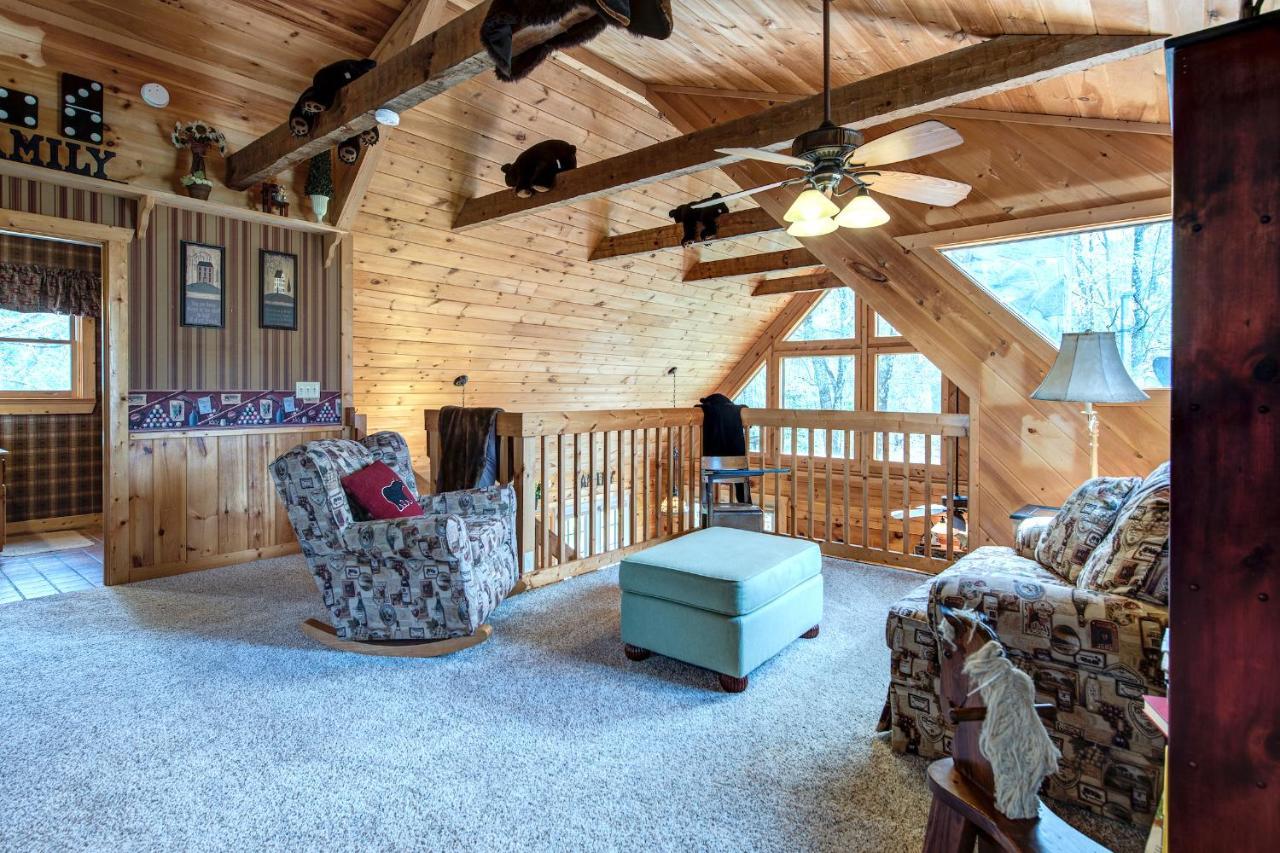 Lazy Cub Lodge Pigeon Forge Esterno foto