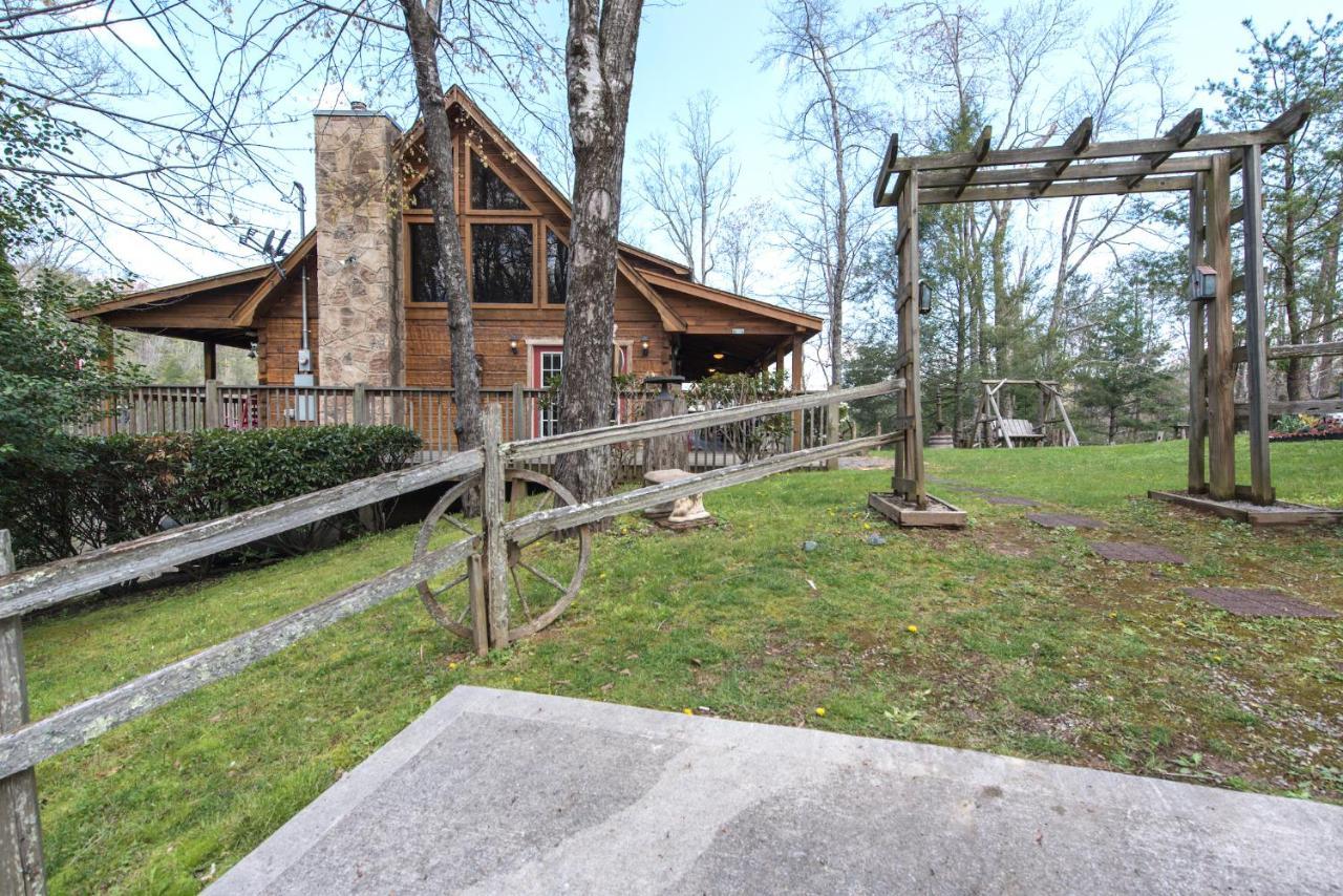 Lazy Cub Lodge Pigeon Forge Esterno foto